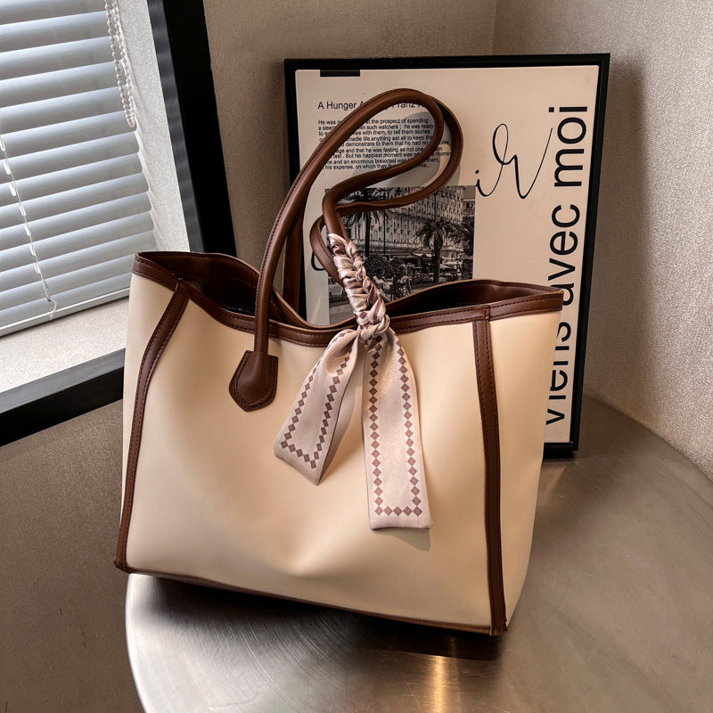 Elegant Large Tote Handbag Bowlift