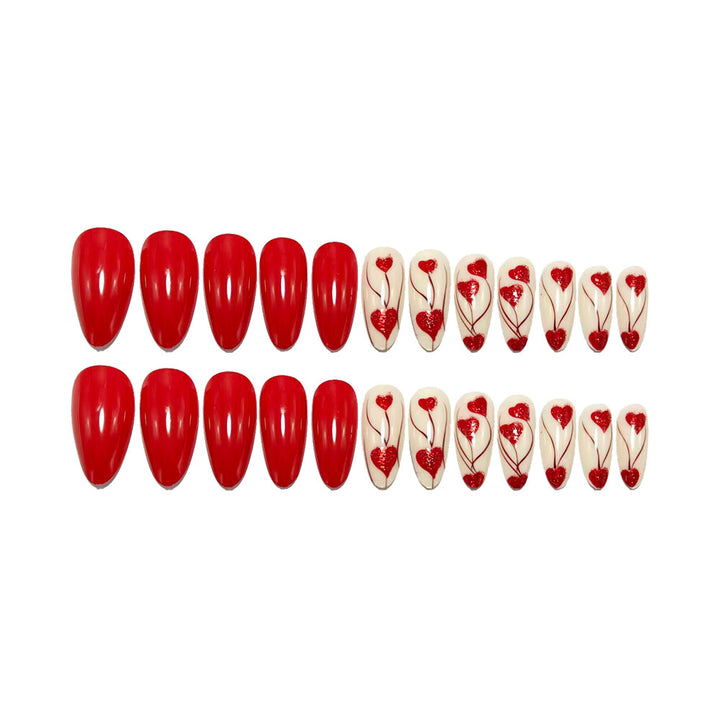 Art nails in elegant heart design Bowlift