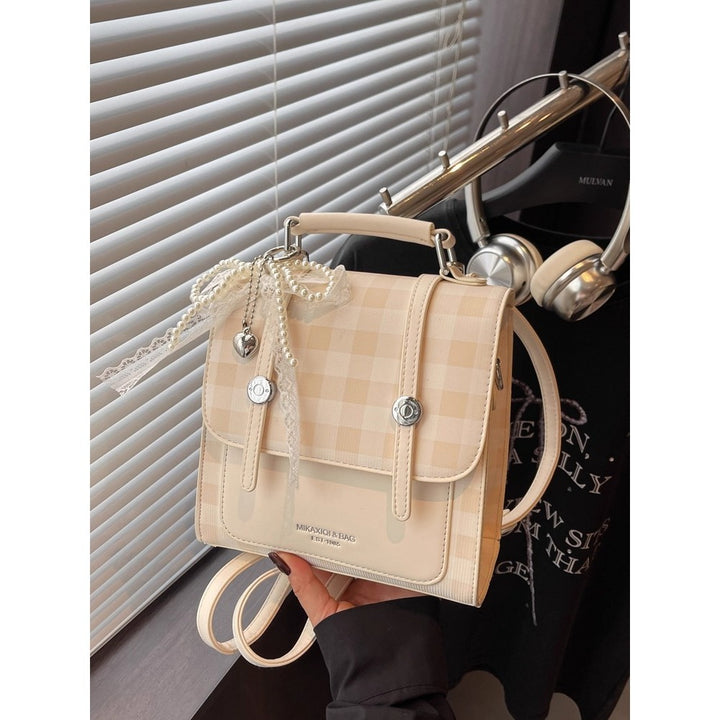 Chic Structured Crossbody Bag Bowlift
