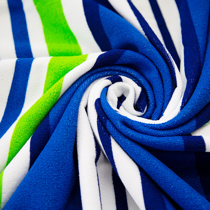 Beach towel with creative dolphin design Bowlift