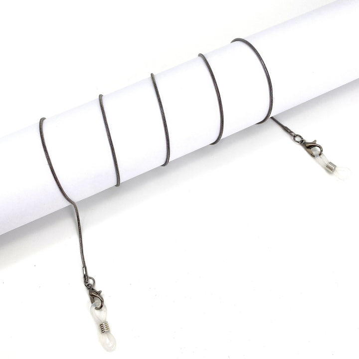 Sleek Eyewear Retainer with Secure Clips Bowlift