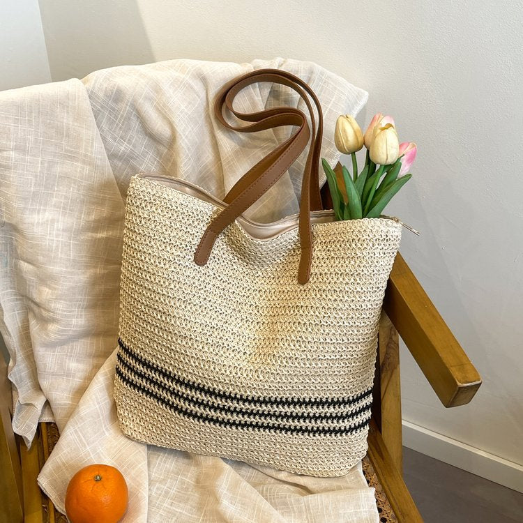 Versatile straw tote bag with leather handles Bowlift