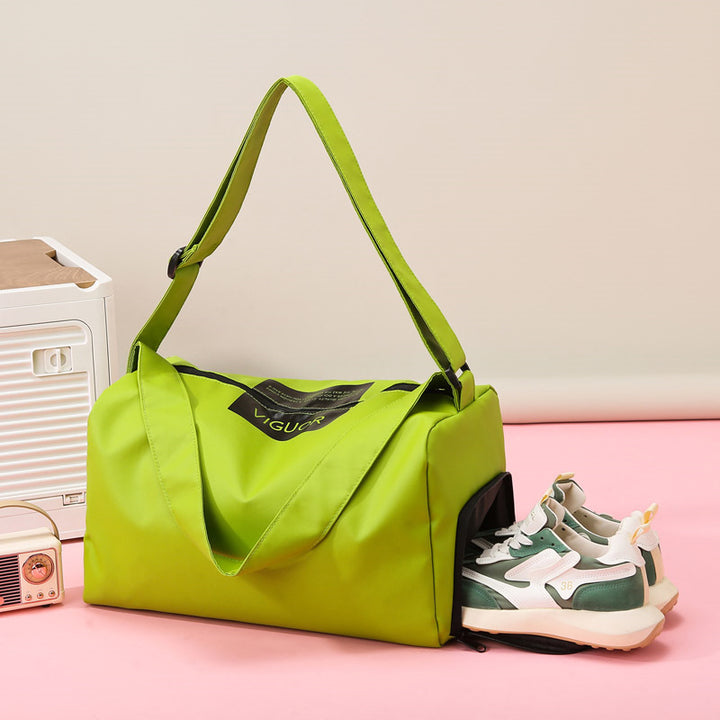 Stylish travel bag with versatile carrying options Bowlift