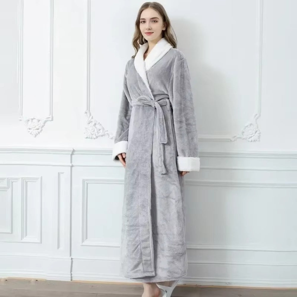BowLift | Plush Fleece Contrast Trim Bathrobe