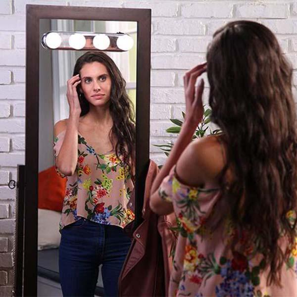 BowLift | Luxx™ Portable Mirror Lights