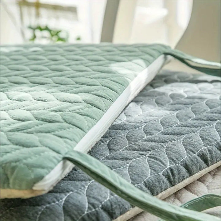 BowLift | Quilted Japanese-Inspired Seat Cushion