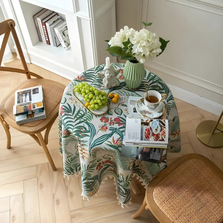 BowLift | Retro Floral Round Table Cloth
