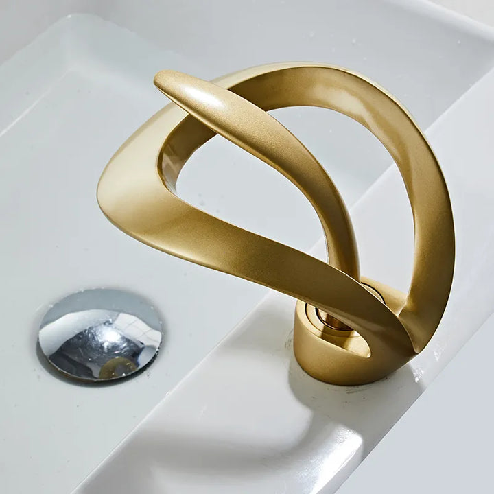 BowLift | Modern Creative Brass Waterfall Design Faucet