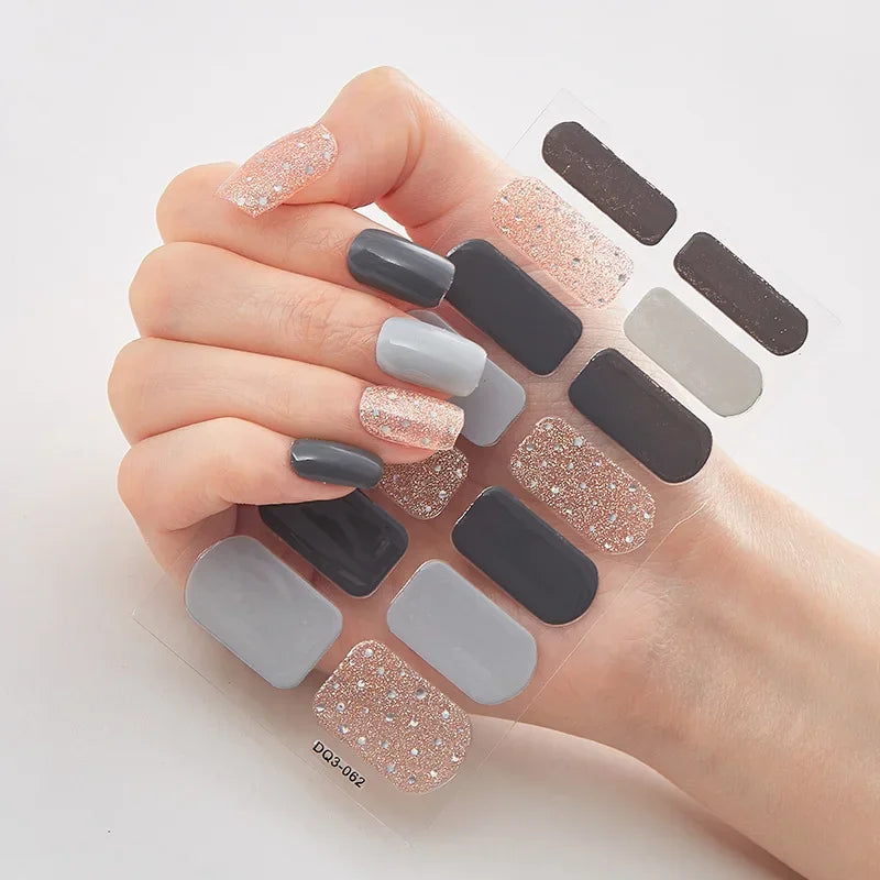 BowLift | GlitzNail – Festive Christmas Nails Quick, Complete Without Salon
