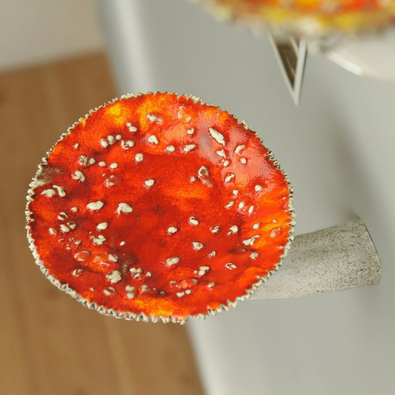 BowLift | Mushroom Shape Floating Resin Wall Shelf