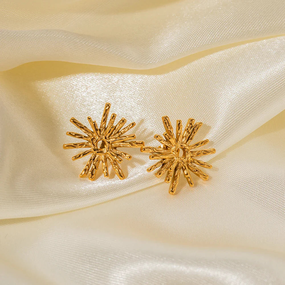 BowLift | Dainty Radial Shine Stud Earrings