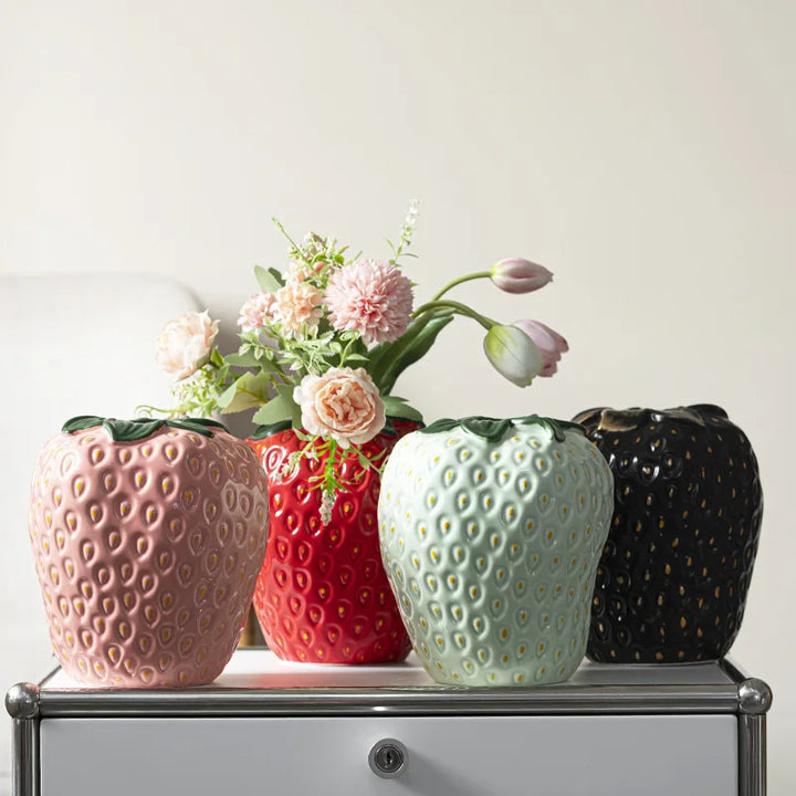 Ugly Strawberry Vase | Bowlift