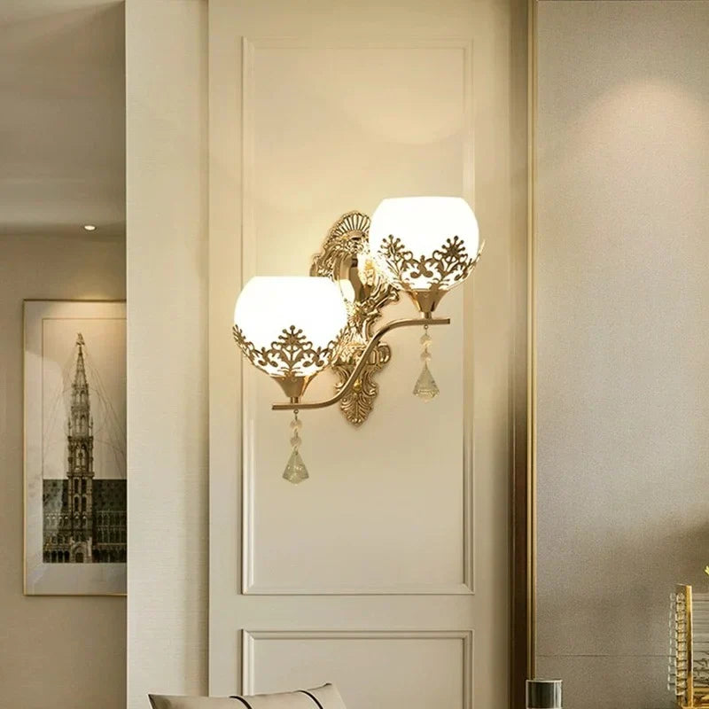 LuxeGlow - Gold LED Wall Lamp for Mood Lighting Bowlift