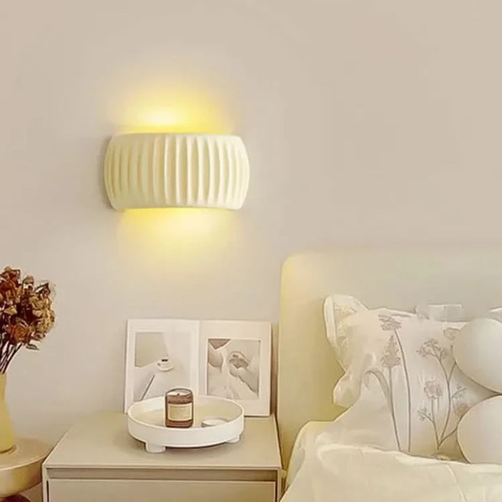 BowLift | LumeResin Artistic Resin LED Wall Light