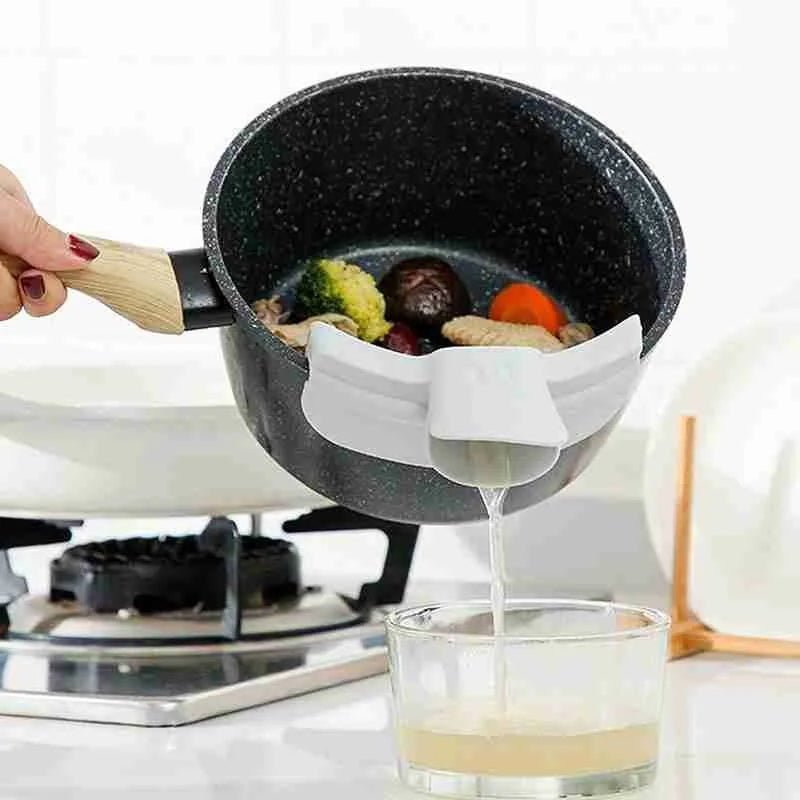 BowLift | Easy Clean Silicone Soup Pouring Nozzle