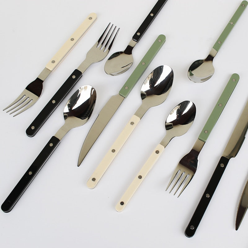 BowLift | 24-Piece Stainless Steel Cutlery Set with Engraved Design - BistroLine