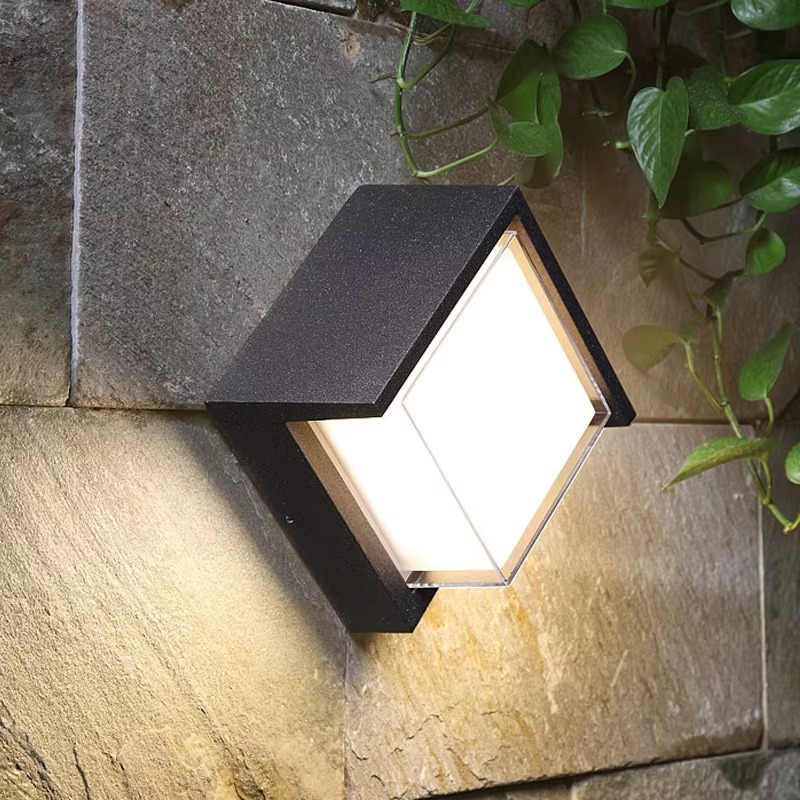 BowLift | Elegant outdoor wall lamp with motion sensor