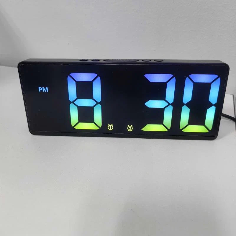 VoiceSnooze LED Clock – Stylish Alarm Clock with Night Mode Bowlift