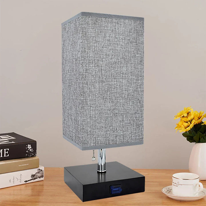 BowLift | Subtle bedside lamp with elegant light and USB