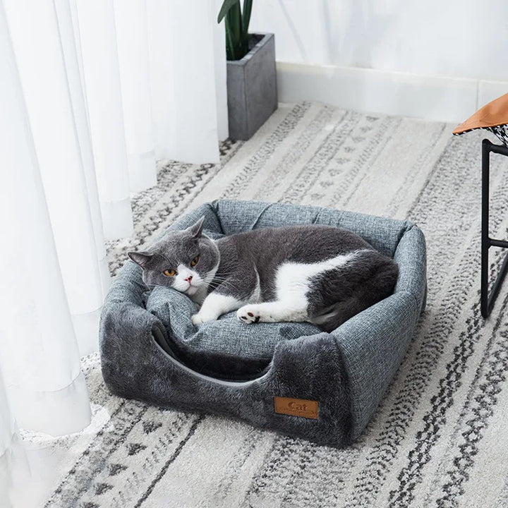 BowLift | Triangelnest - Luxury Velvet Cat House Indoor for Ultimate Comfort