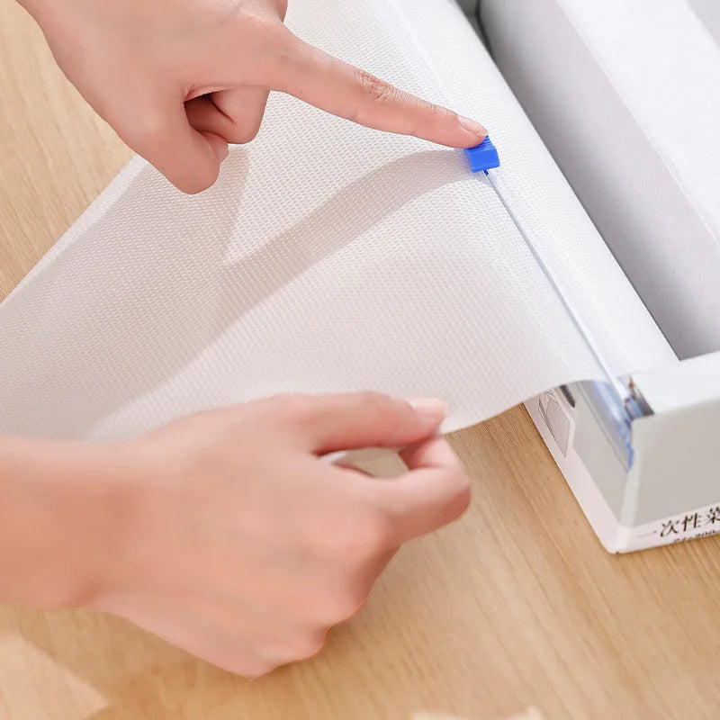 BowLift | Antibacterial Disposable Cutting Board Adhesive Plate Mat