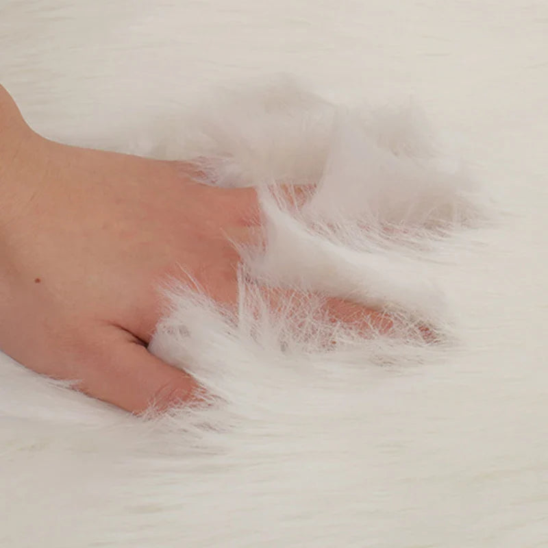 BowLift | Imitated Rabbit Fur | Soft & Natural | 100x50 cm | Handmade