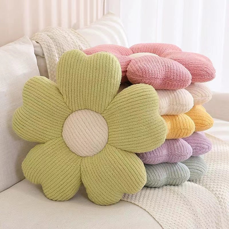 Fluffy Clover Flower Cushion | Bowlift