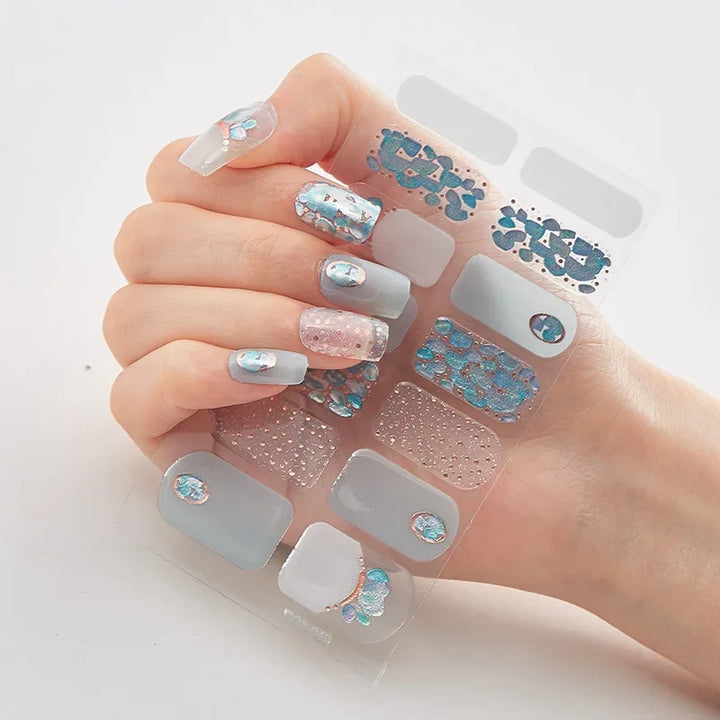 BowLift | GlitzNail – Festive Christmas Nails Quick, Complete Without Salon