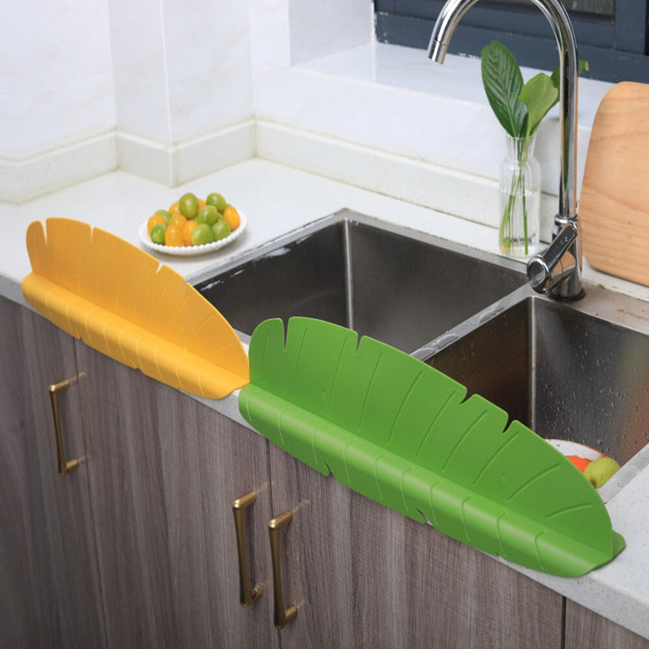 BowLift | Banana Leaf Water Splash Protector