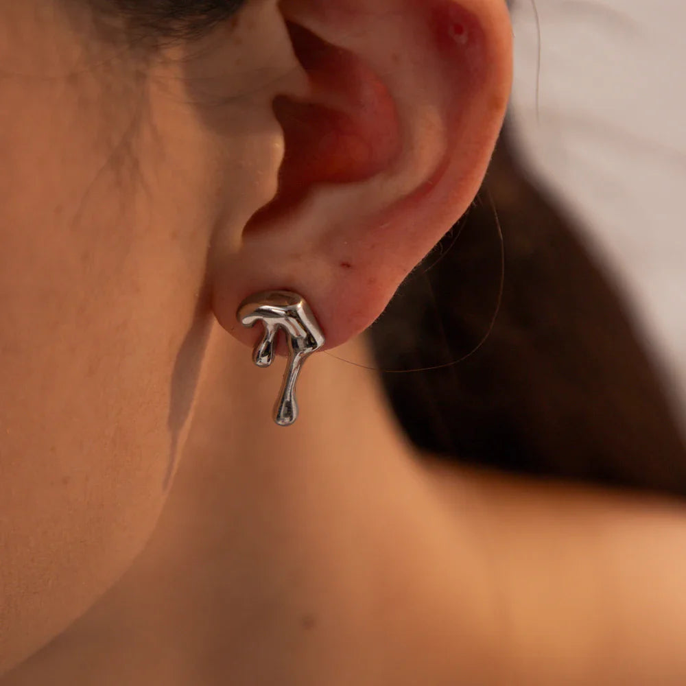 BowLift | Dainty Melt Earrings