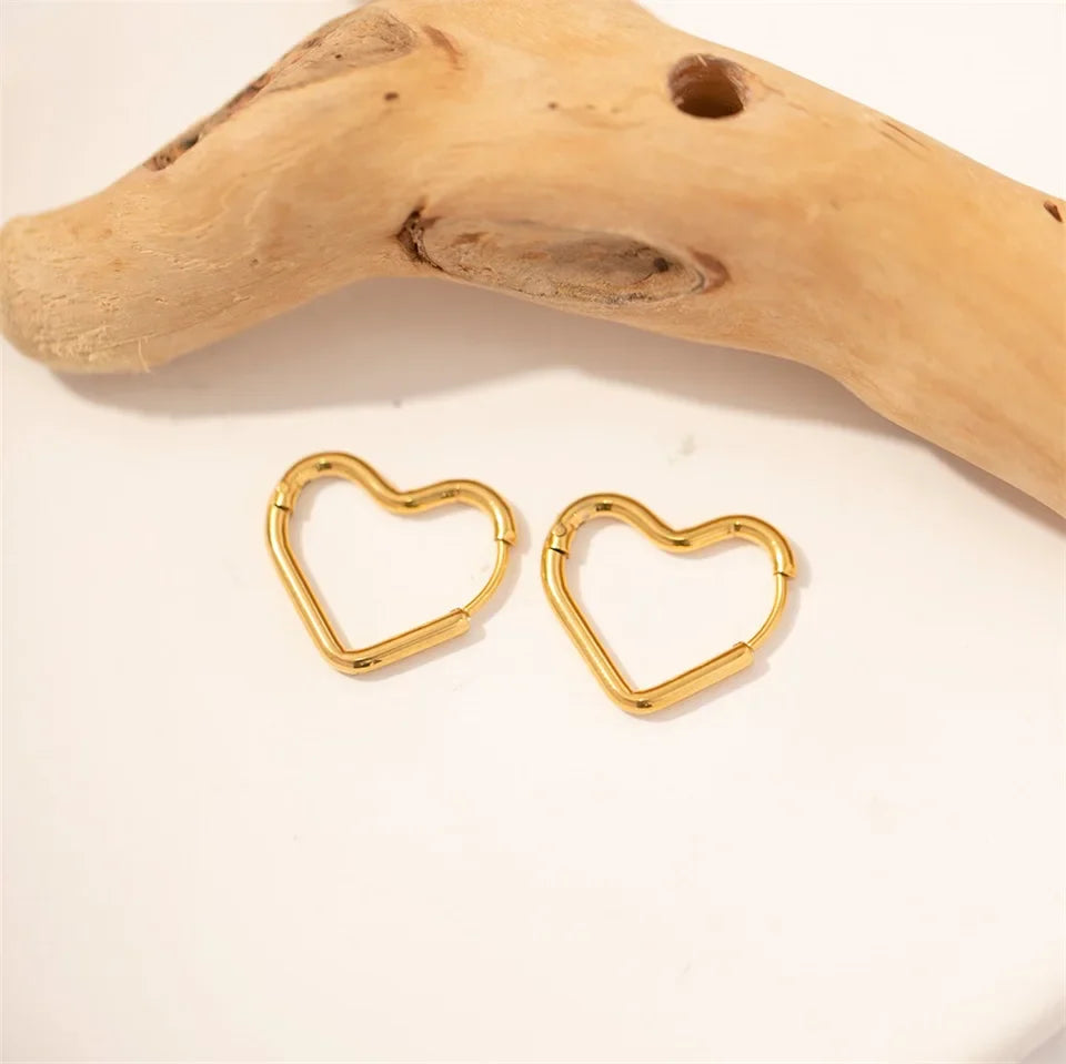 BowLift | Elegant Heart Hoop Earrings
