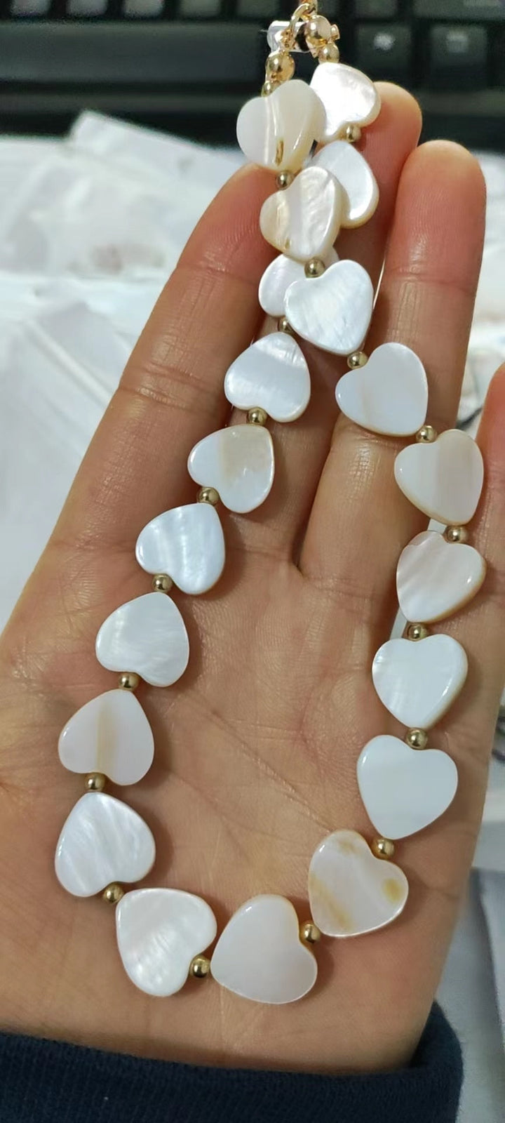 Trendy Mobile Accessories for You Bowlift