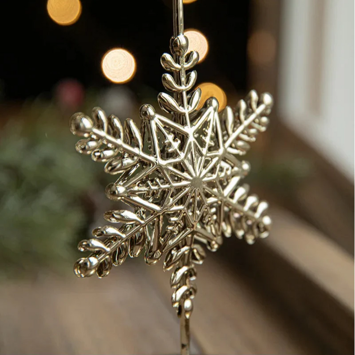 BowLift | Iron Christmas Candlestick Holders