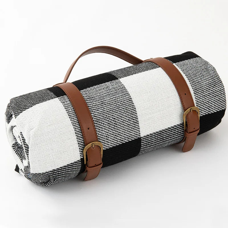 Picnic blanket waterproof with leather carrying strap | Bowlift
