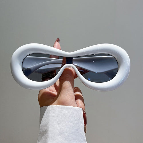 Esha Sunglasses | With futuristic fashion design | Bowlift
