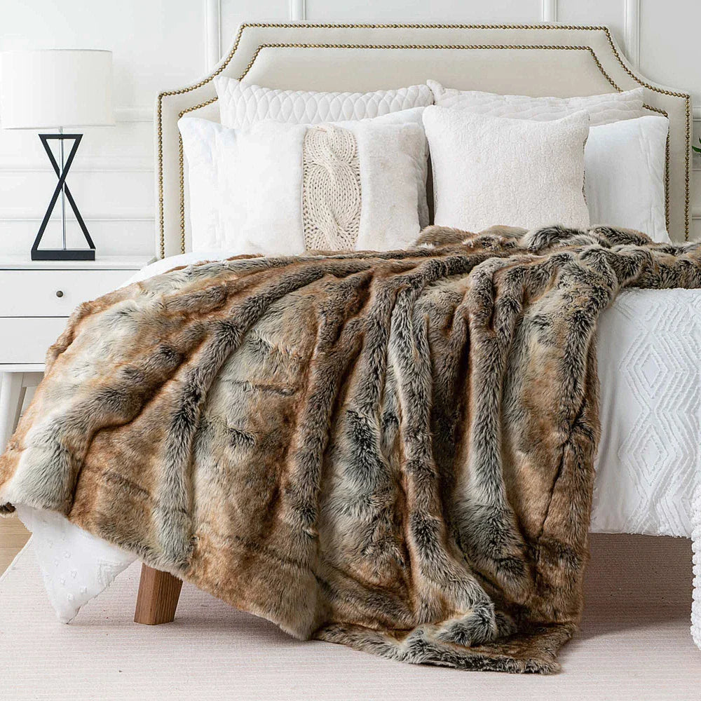 BowLift | Luxury Faux Fur Blanket | Soft & Warm | Winter Throw | For Sofa & Bedroom