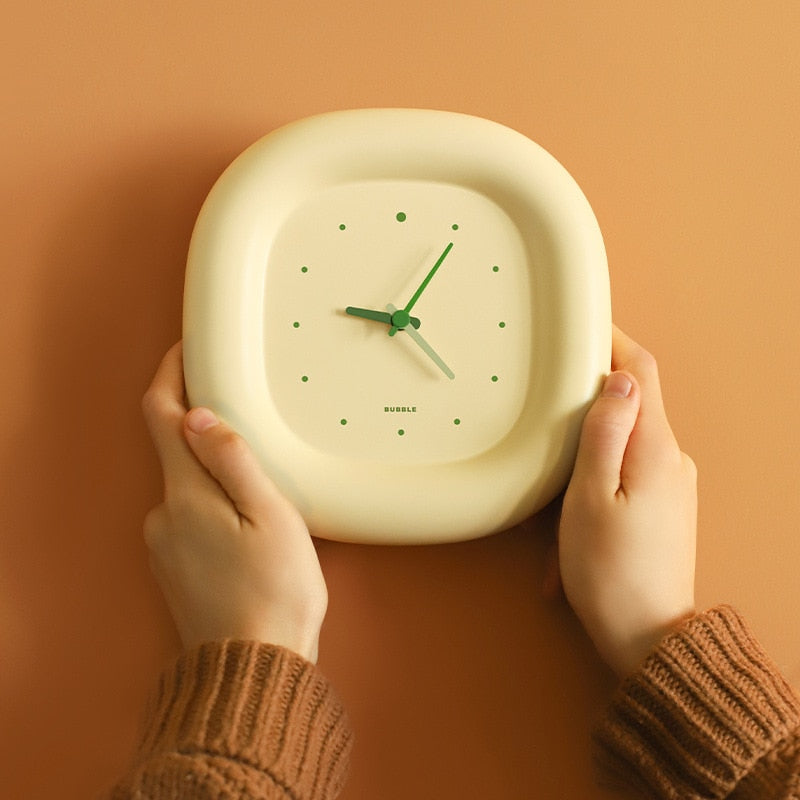 BowLift | Bubble Minimal Wall Clock