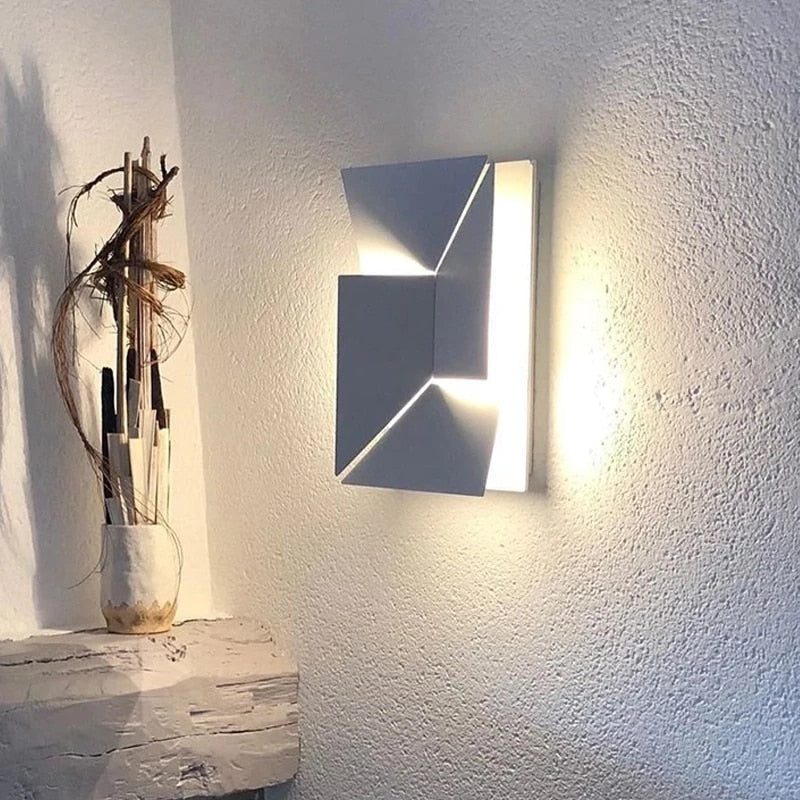 BowLift | 3D Wall Lamp with Spatial Effect