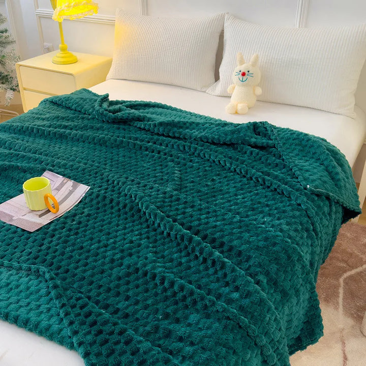 BowLift | CosyNest Fleece Blanket | Flannel Fleece Cuddle Blanket | Soft & Lightweight | Warm Sofa Blanket for Autumn & Winter | Gift Idea for Christmas