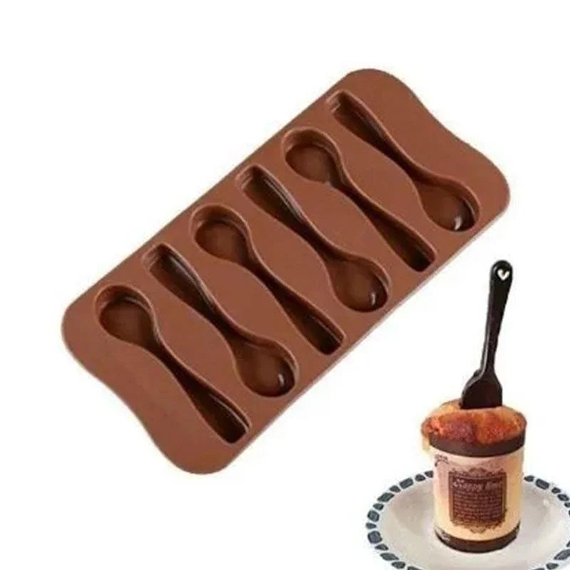 SpoonMoule – Flexible Silicone Cake Mold Bowlift