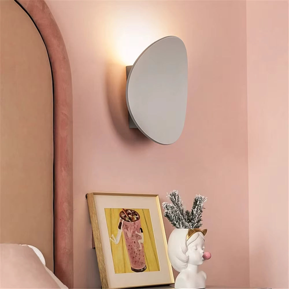 BowLift | BrioWall – Curved Design Wall Lamp