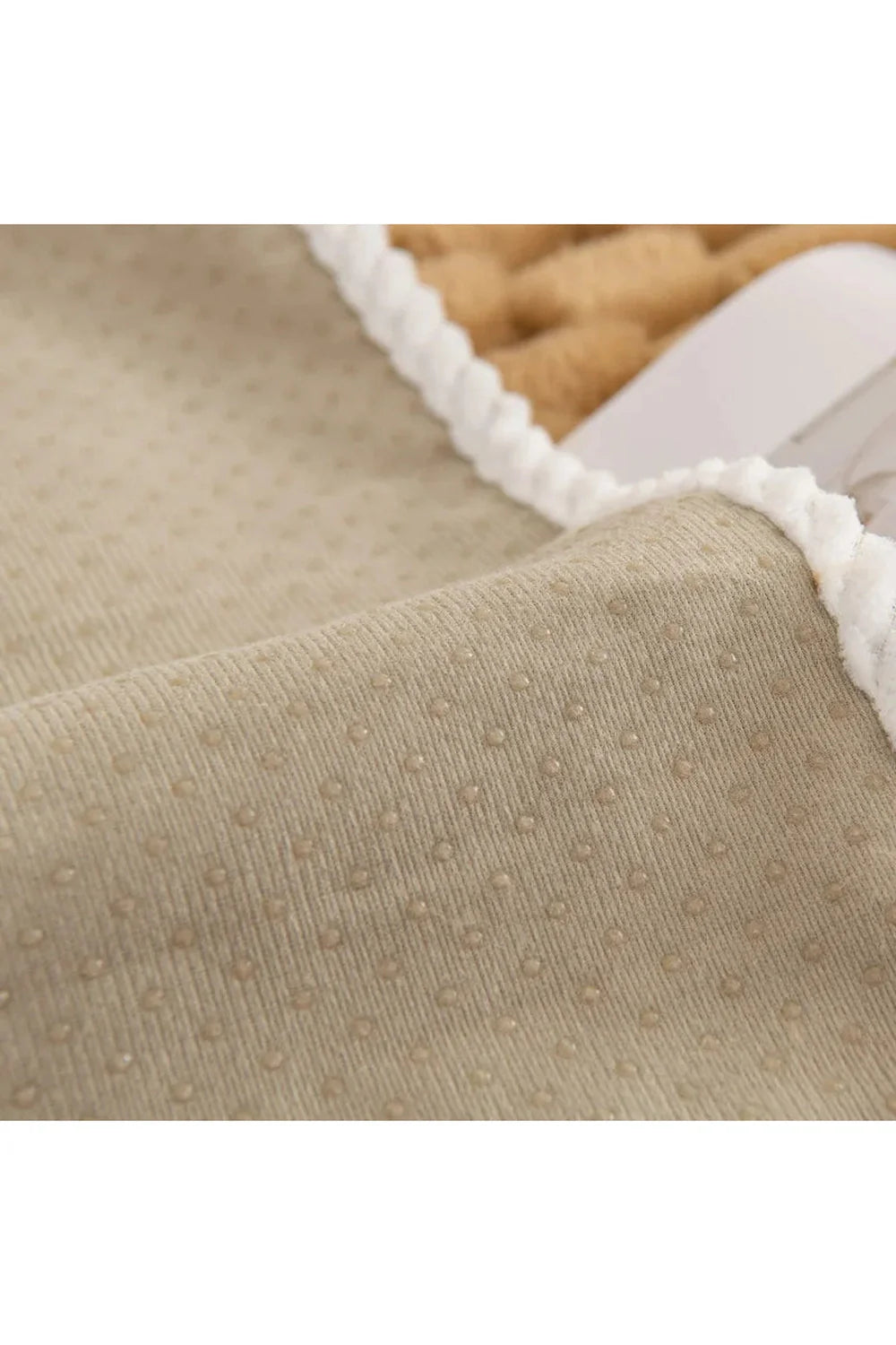 Velvet sofa cover | Bowlift