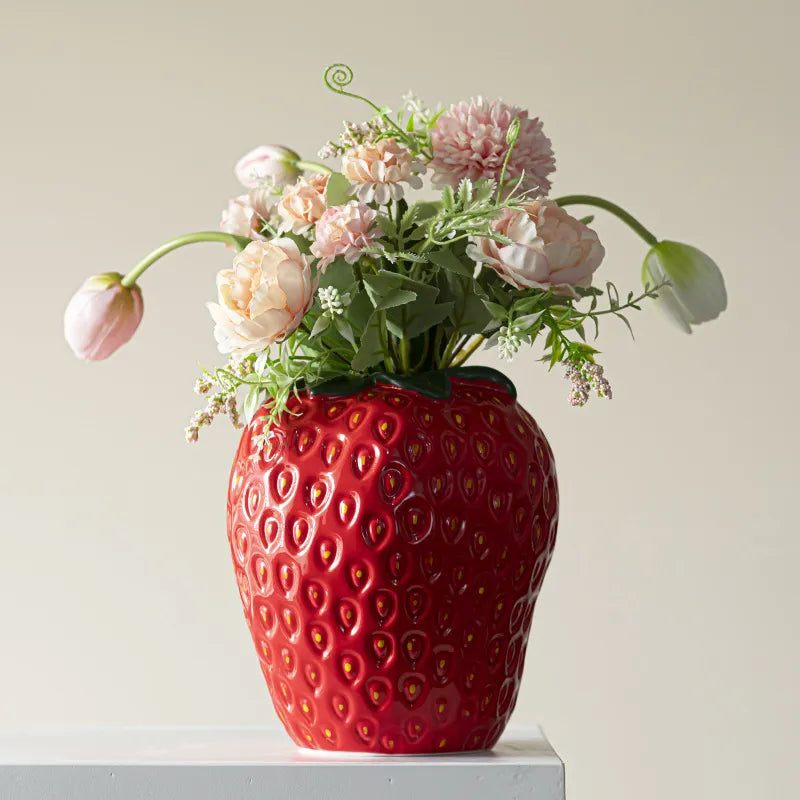 Ugly Strawberry Vase | Bowlift