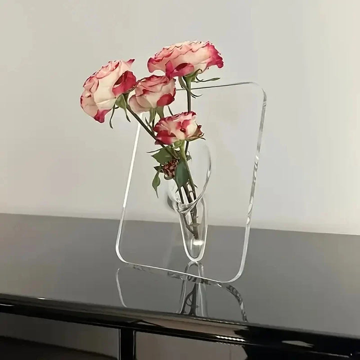 BowLift | Crystal Flow Built-In Tube Vase