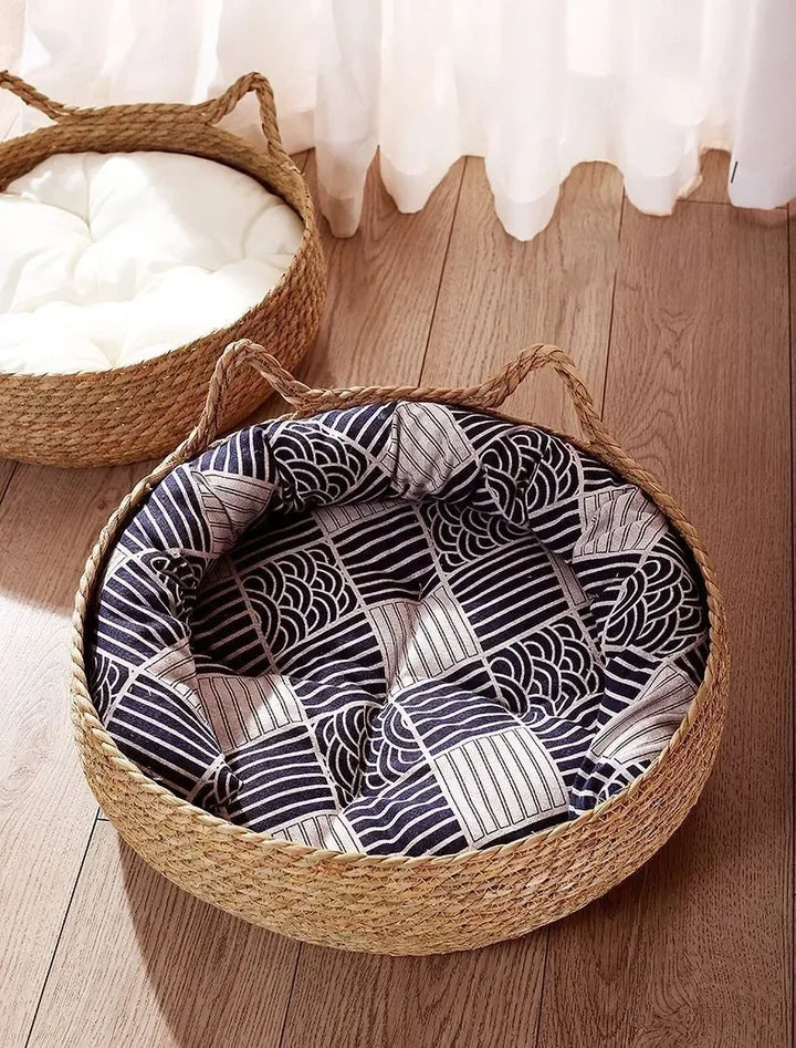 Rattan cat bed handwoven & washable Bowlift
