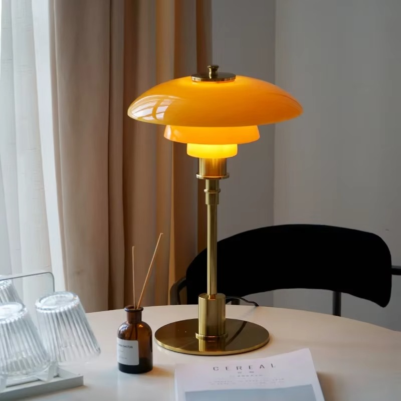 BowLift | Danish designer lamp - Dimmable table lamp