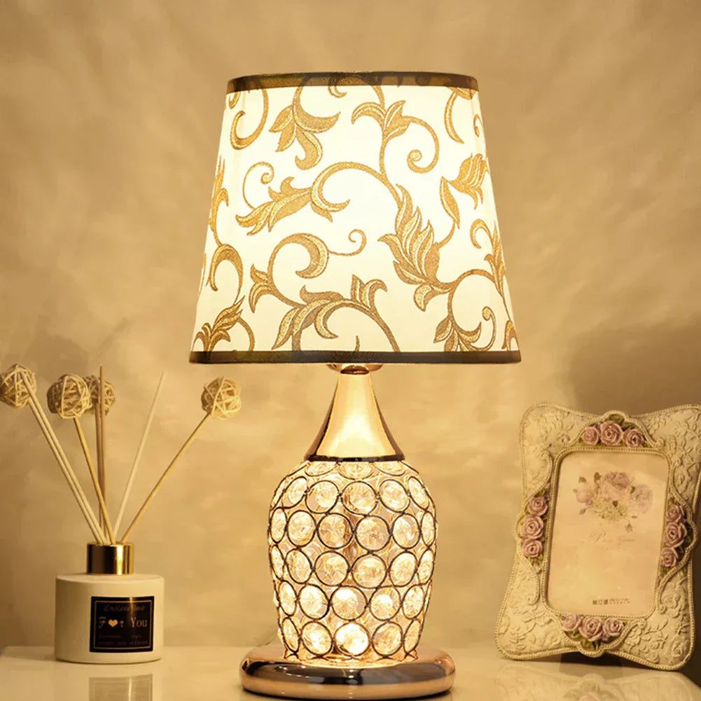 BowLift | Stylish Lamp with Delicate Crystal Shine