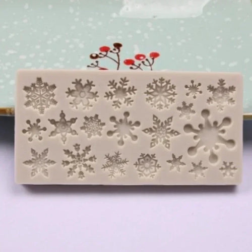 Snowflake Delight – Silicone Baking Mold for Winter Treats Bowlift