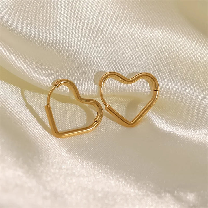 BowLift | Elegant Heart Hoop Earrings