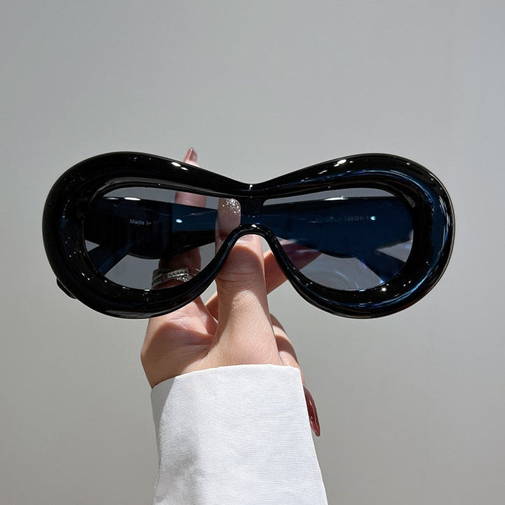 Esha Sunglasses | With futuristic fashion design | Bowlift